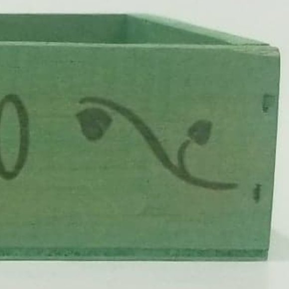 San Francisco Soap Company - Wood Display Box - Faded Green - Picture 13 of 13